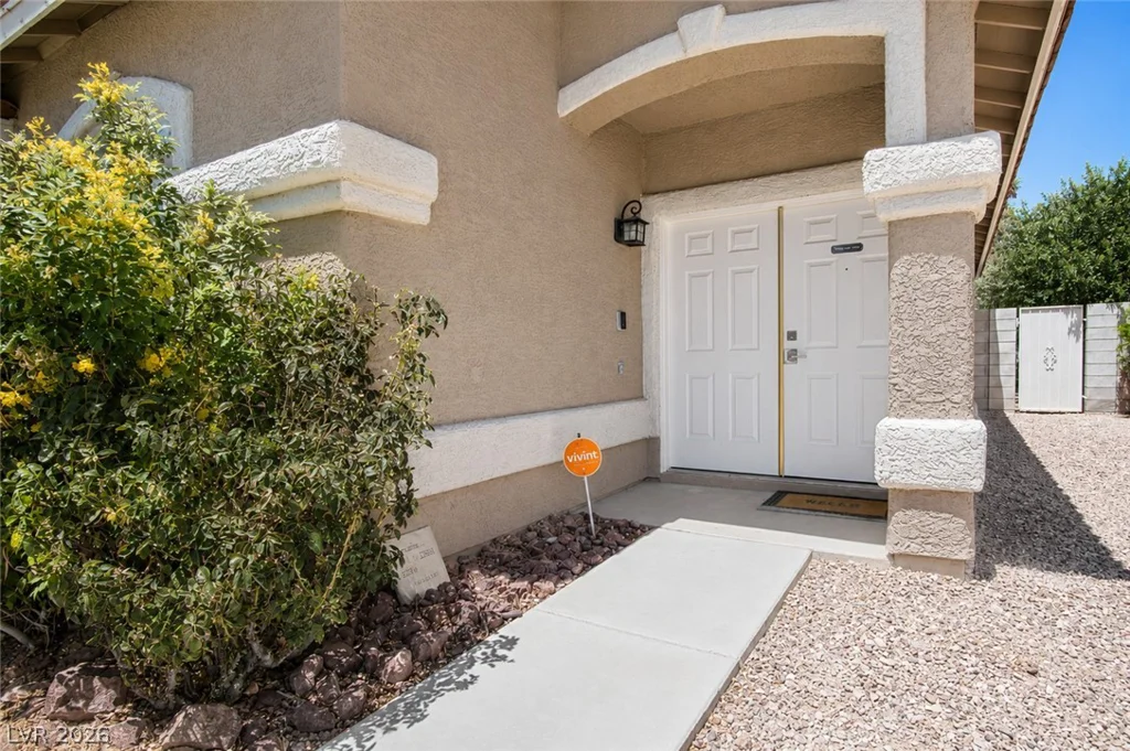912 Sterling Thorn, Las Vegas, NV 89183
