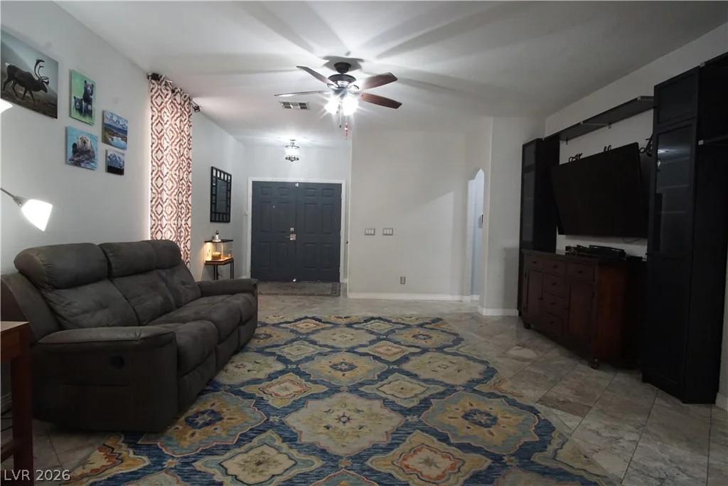 912 Sterling Thorn, Las Vegas, NV 89183