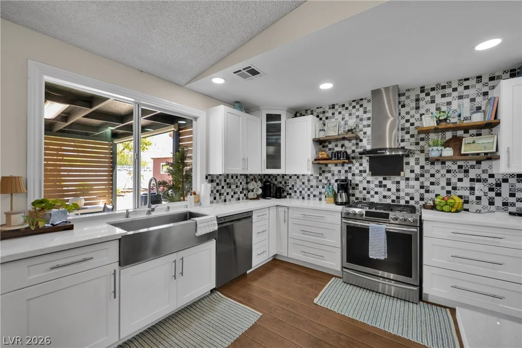530 Grape, Henderson, NV 89015