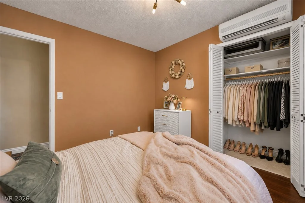 530 Grape, Henderson, NV 89015