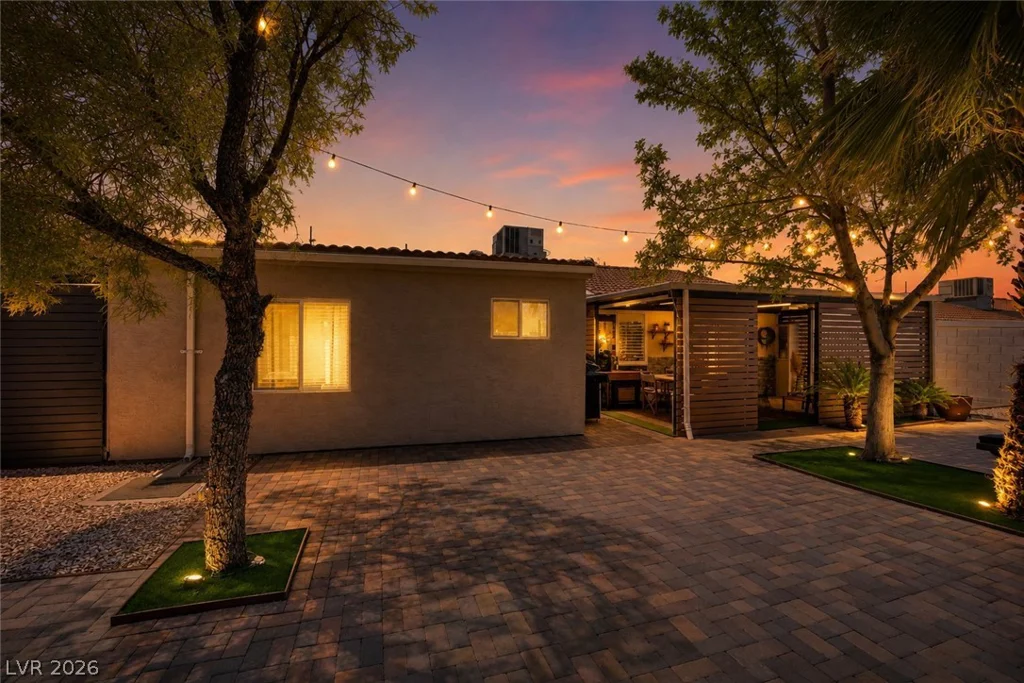 530 Grape, Henderson, NV 89015