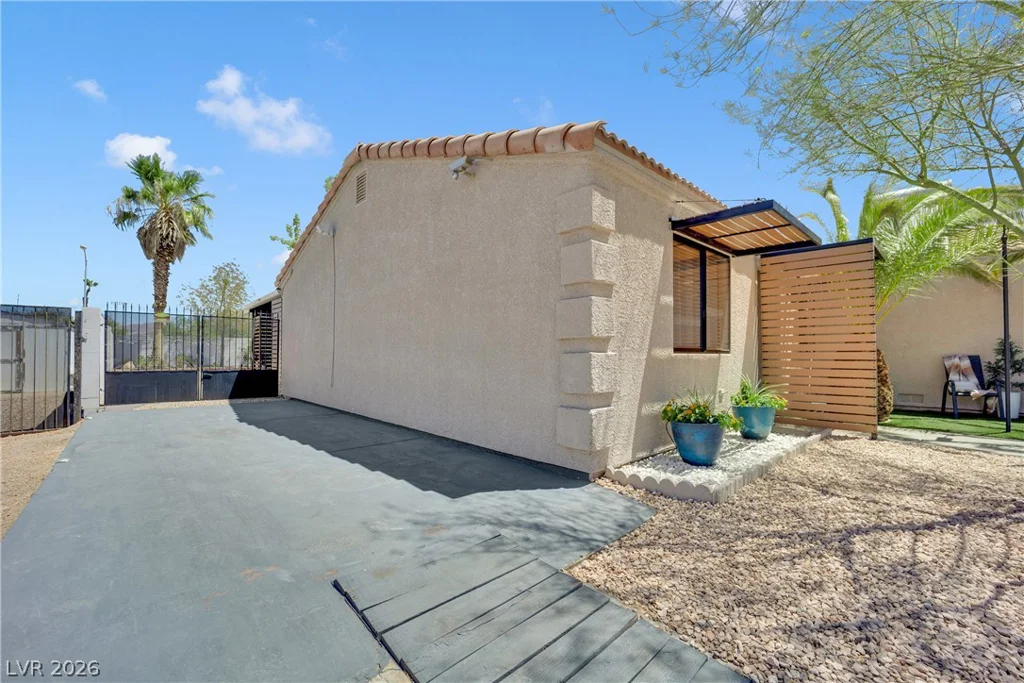 530 Grape, Henderson, NV 89015