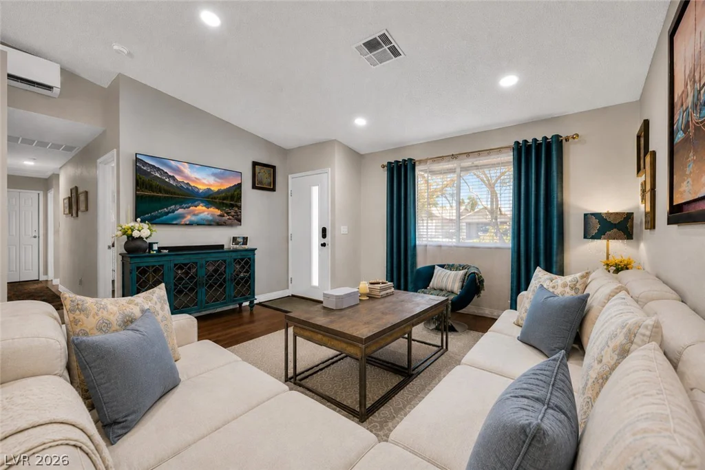 530 Grape, Henderson, NV 89015