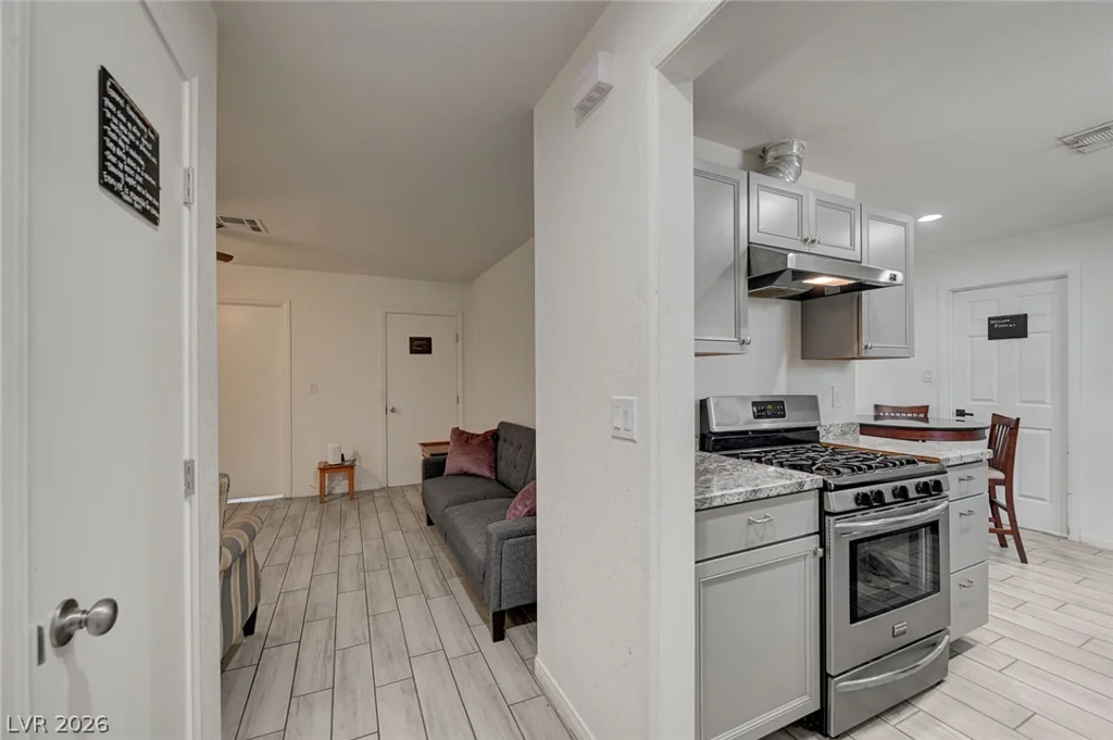 2300 Dune, Las Vegas, NV 89106