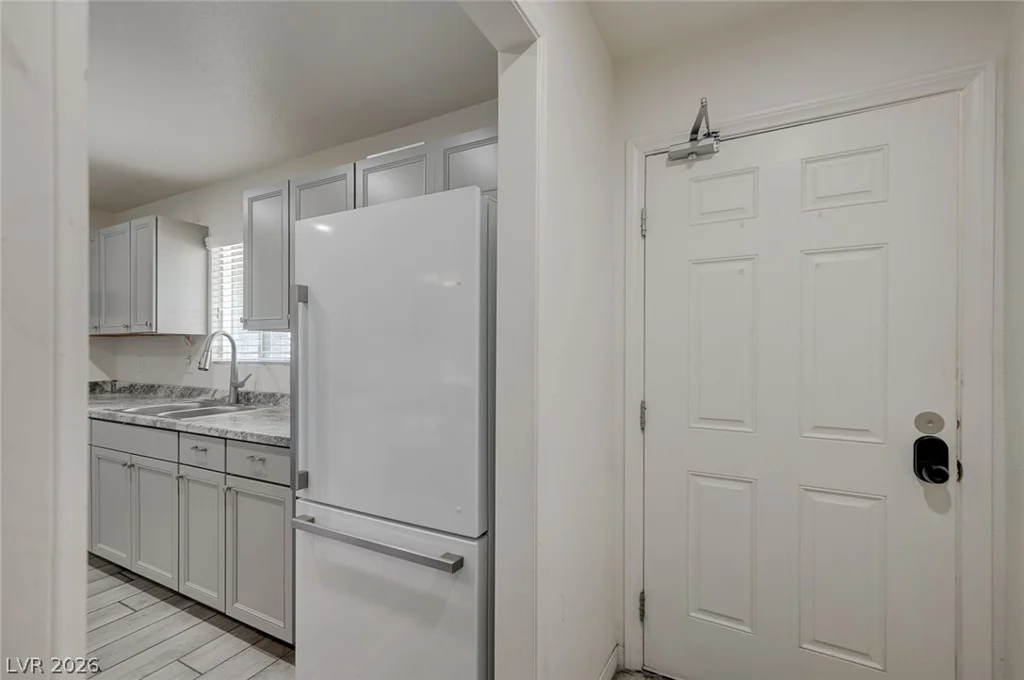 2300 Dune, Las Vegas, NV 89106