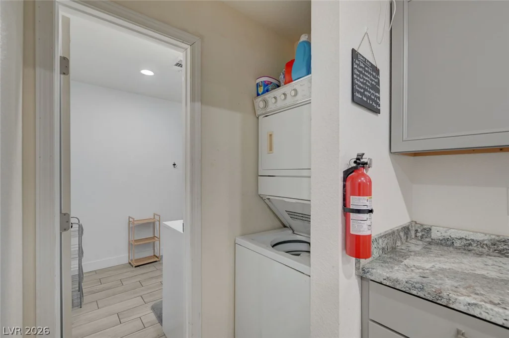 2300 Dune, Las Vegas, NV 89106