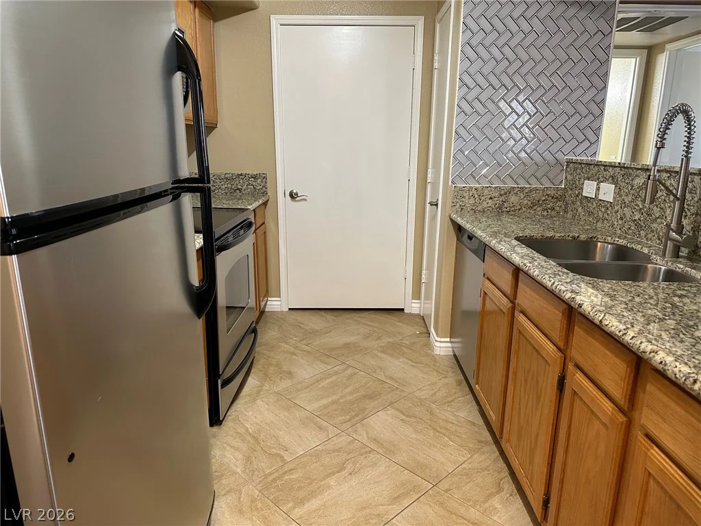 7255 Sunset, Las Vegas, NV 89113