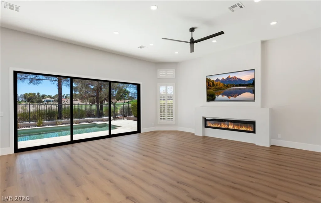 8649 Robinson Ridge, Las Vegas, NV 89117