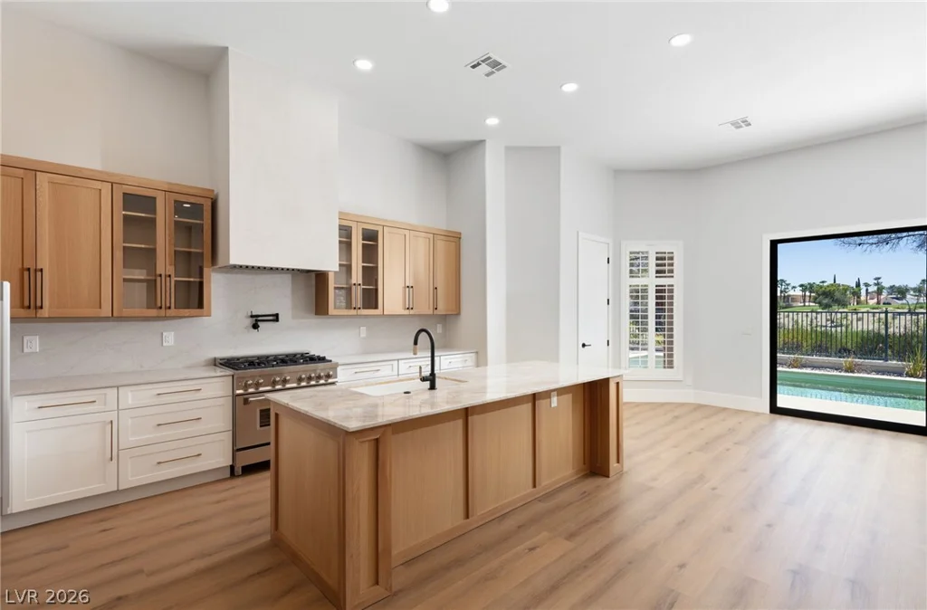 8649 Robinson Ridge, Las Vegas, NV 89117