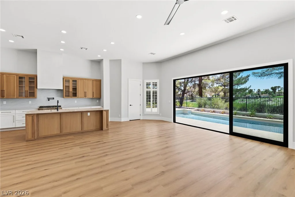 8649 Robinson Ridge, Las Vegas, NV 89117