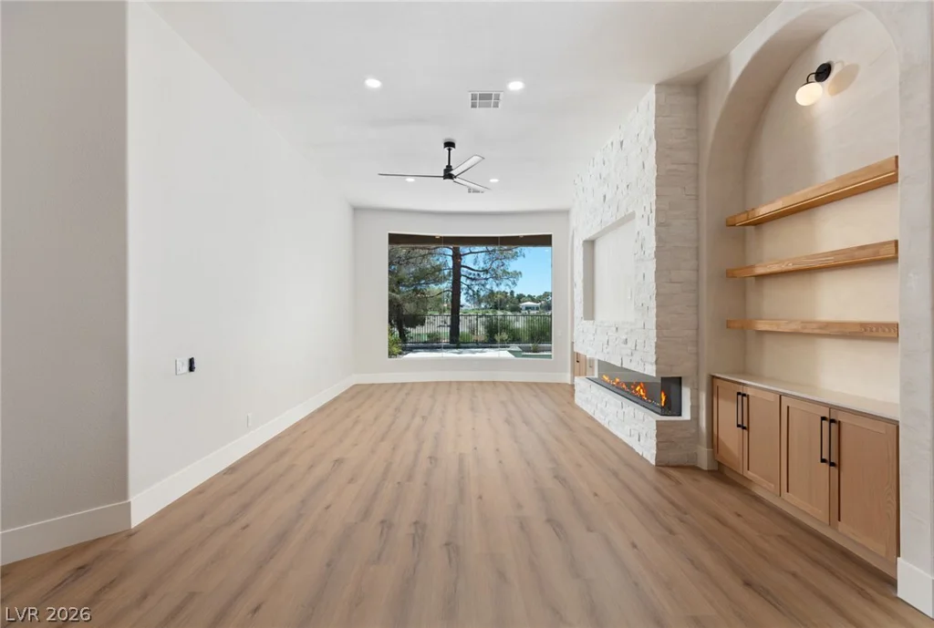 8649 Robinson Ridge, Las Vegas, NV 89117