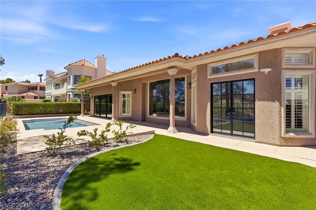 8649 Robinson Ridge, Las Vegas, NV 89117