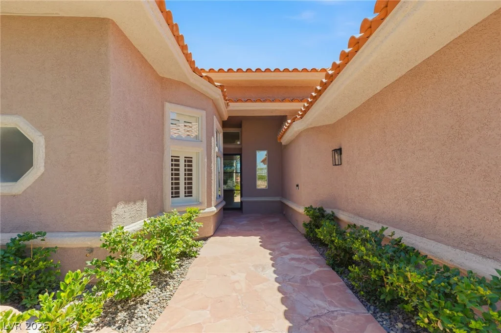 8649 Robinson Ridge, Las Vegas, NV 89117