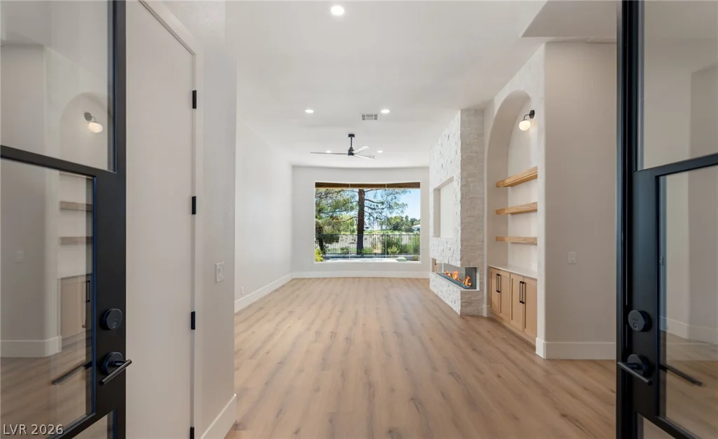 8649 Robinson Ridge, Las Vegas, NV 89117