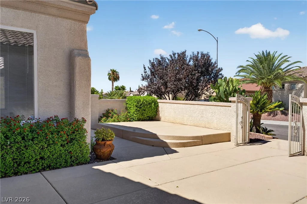 2389 Black River Falls, Henderson, NV 89044