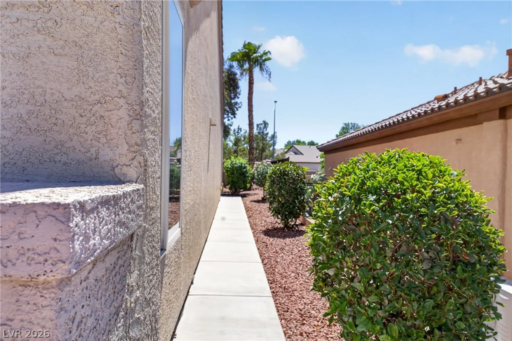 2389 Black River Falls, Henderson, NV 89044