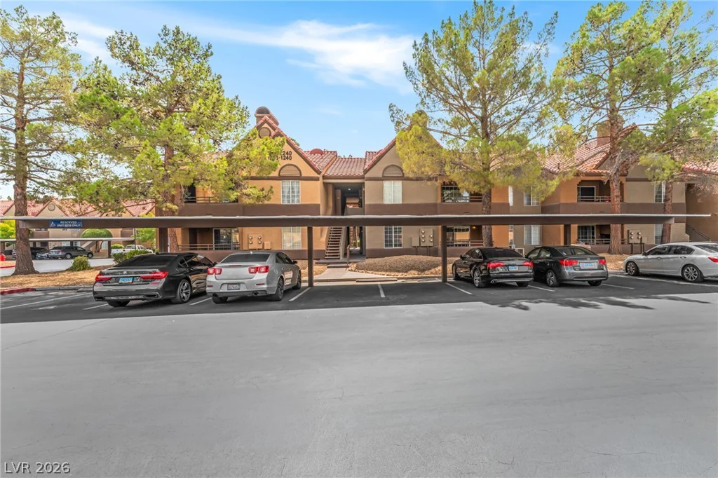 2200 Fort Apache, Las Vegas, NV 89117