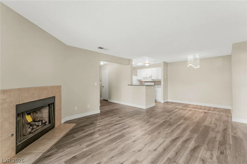 2200 Fort Apache, Las Vegas, NV 89117