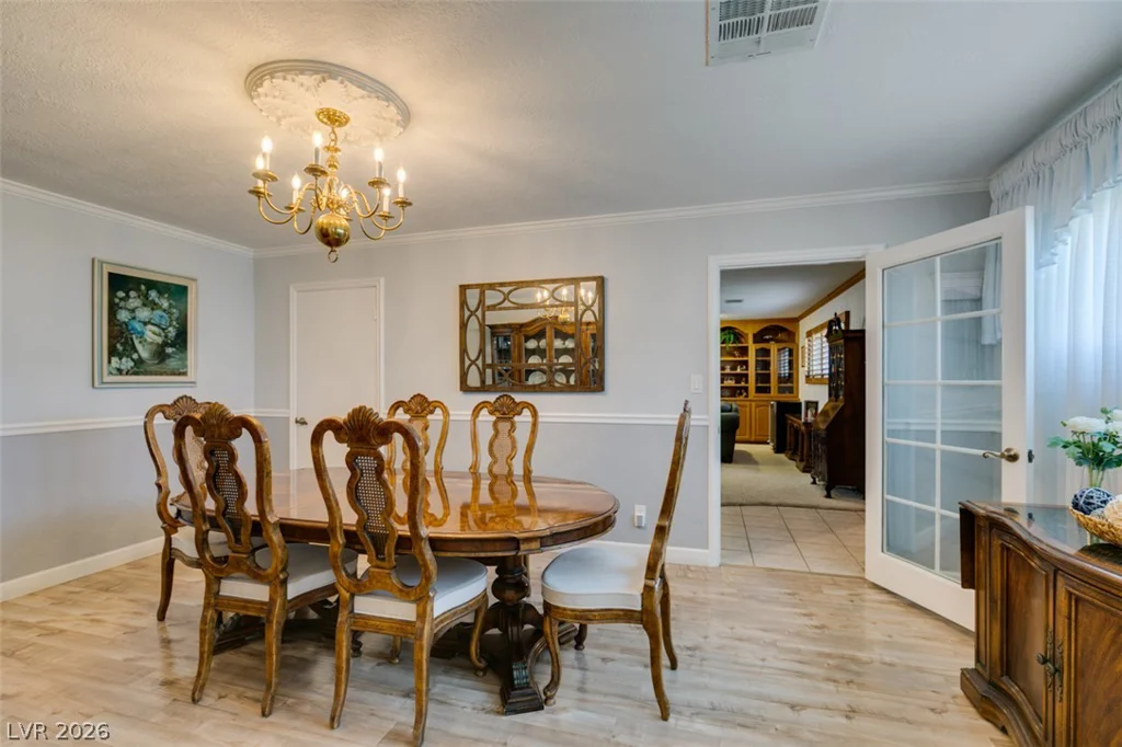 661 Burton, Henderson, NV 89015