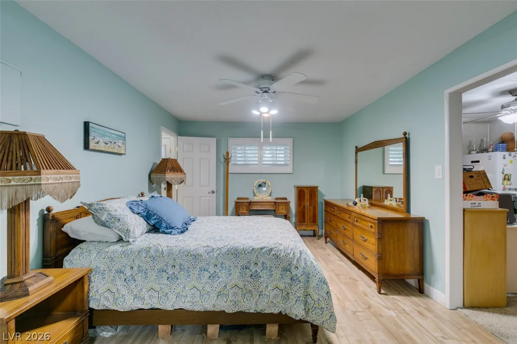 661 Burton, Henderson, NV 89015