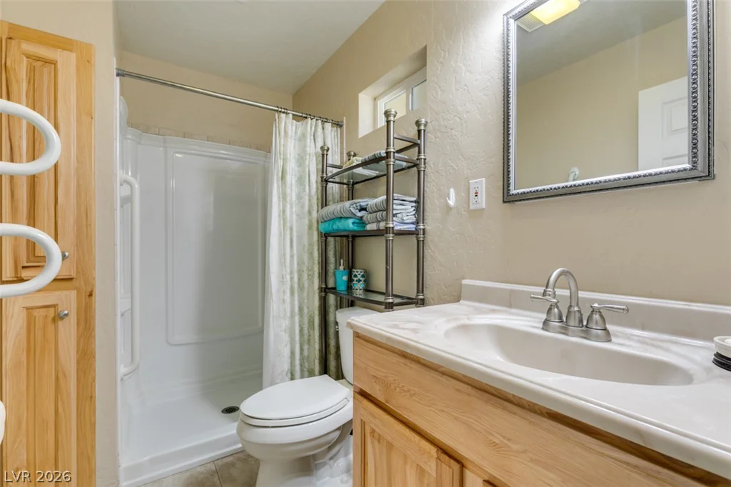 661 Burton, Henderson, NV 89015