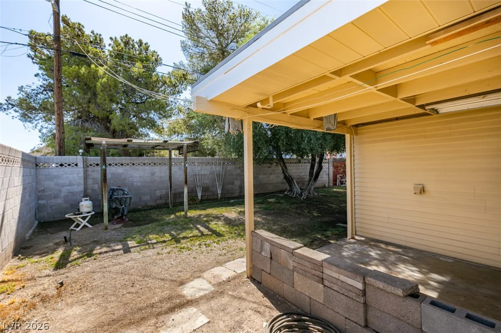 661 Burton, Henderson, NV 89015