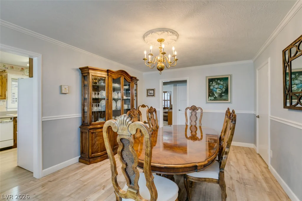 661 Burton, Henderson, NV 89015