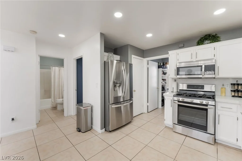 809 Bladensburg, Las Vegas, NV 89110