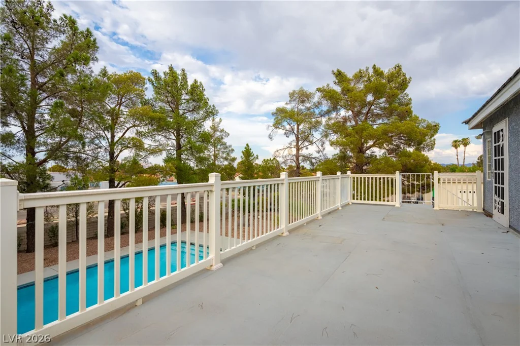 18 Hummingbird, Henderson, NV 89014