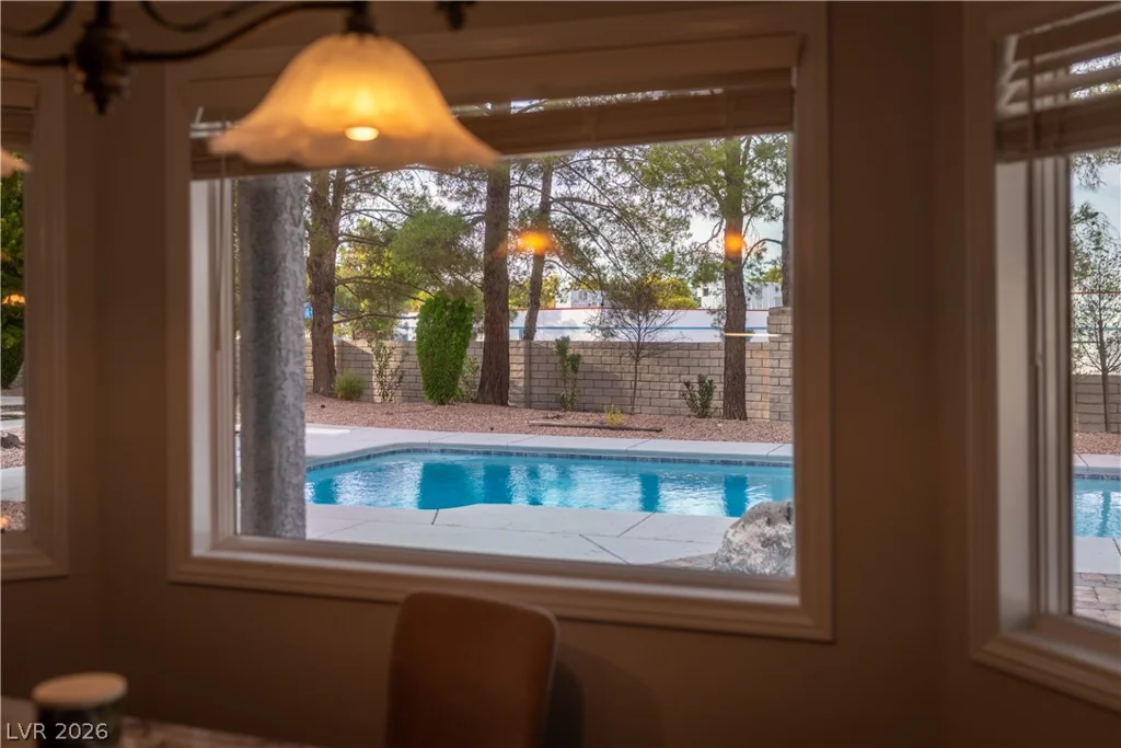 18 Hummingbird, Henderson, NV 89014