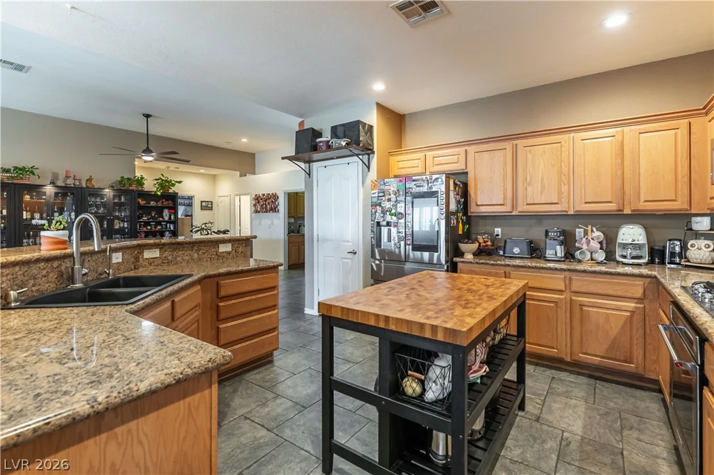 8920 Mannix, Las Vegas, NV 89143