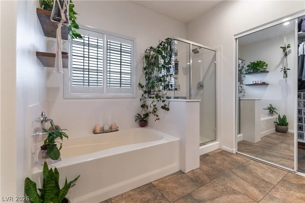 8920 Mannix, Las Vegas, NV 89143
