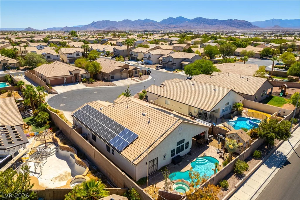 8920 Mannix, Las Vegas, NV 89143