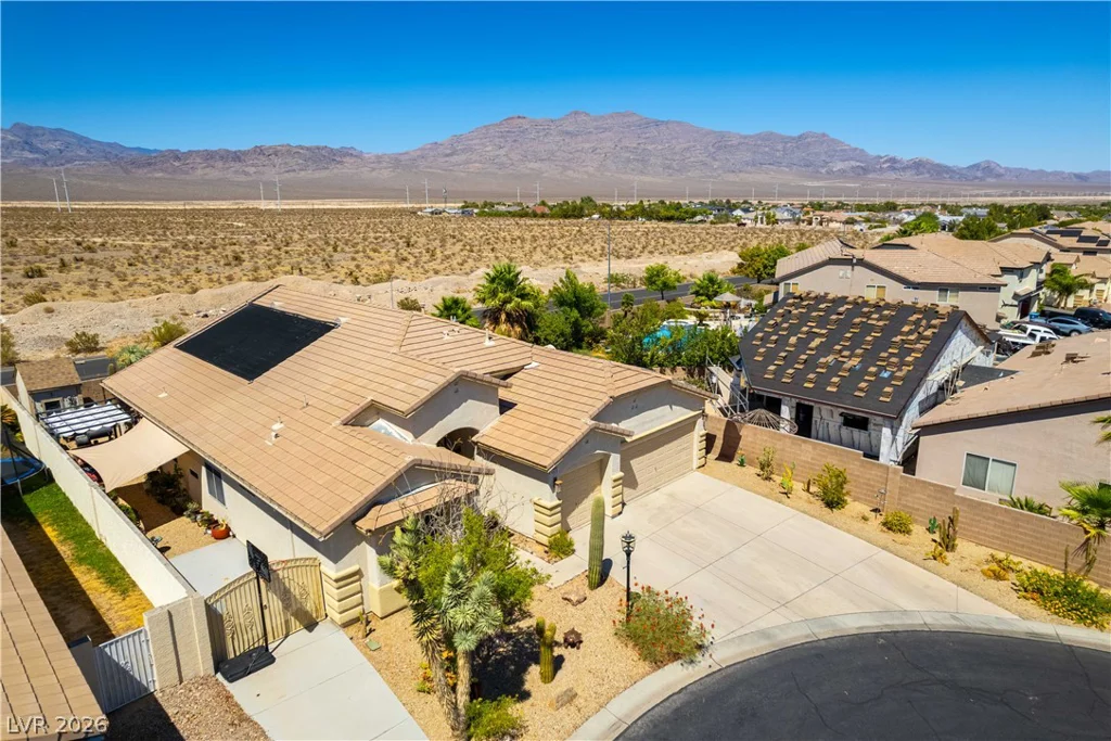 8920 Mannix, Las Vegas, NV 89143