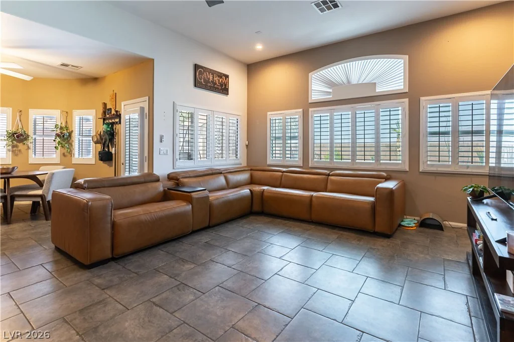 8920 Mannix, Las Vegas, NV 89143