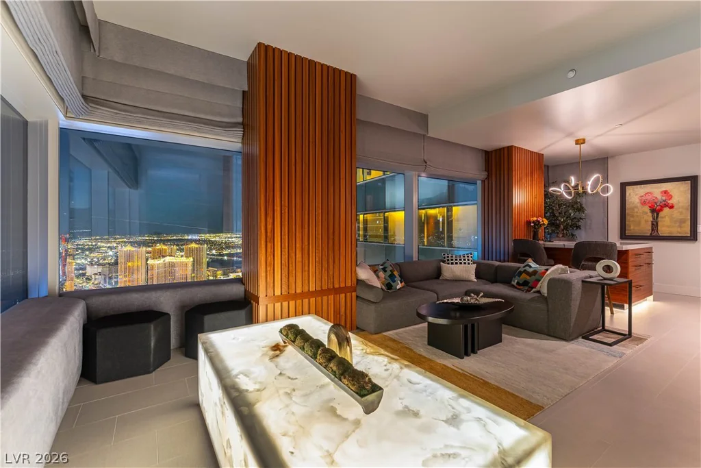 2600 Harmon, Las Vegas, NV 89158