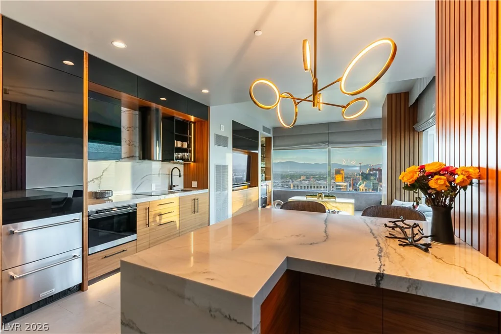 2600 Harmon, Las Vegas, NV 89158