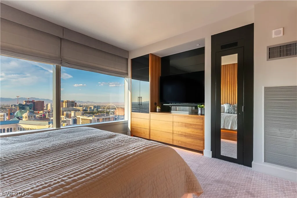 2600 Harmon, Las Vegas, NV 89158