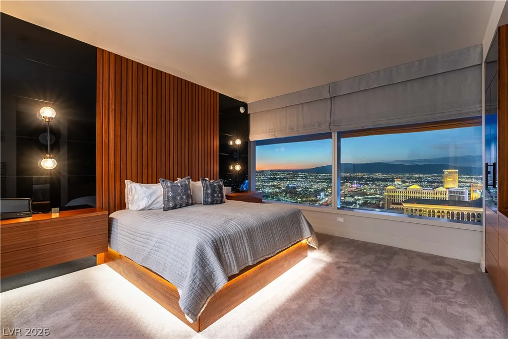 2600 Harmon, Las Vegas, NV 89158