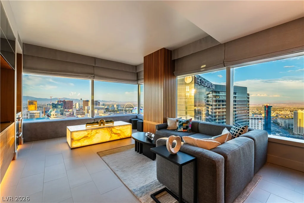 2600 Harmon, Las Vegas, NV 89158