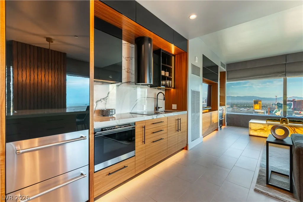 2600 Harmon, Las Vegas, NV 89158