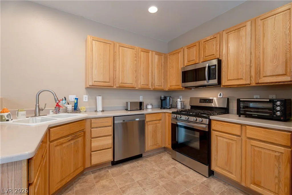 6403 Foxlyn, Las Vegas, NV 89122