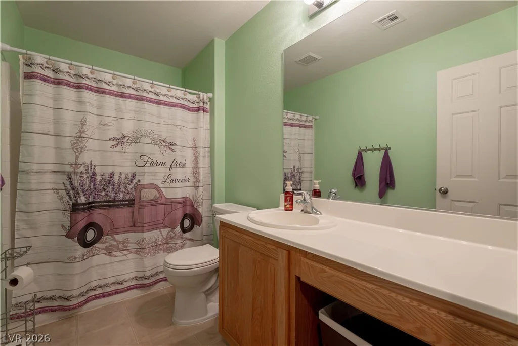 6403 Foxlyn, Las Vegas, NV 89122