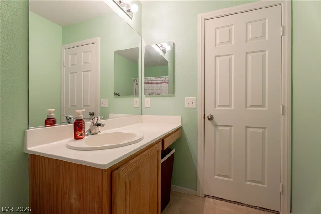 6403 Foxlyn, Las Vegas, NV 89122