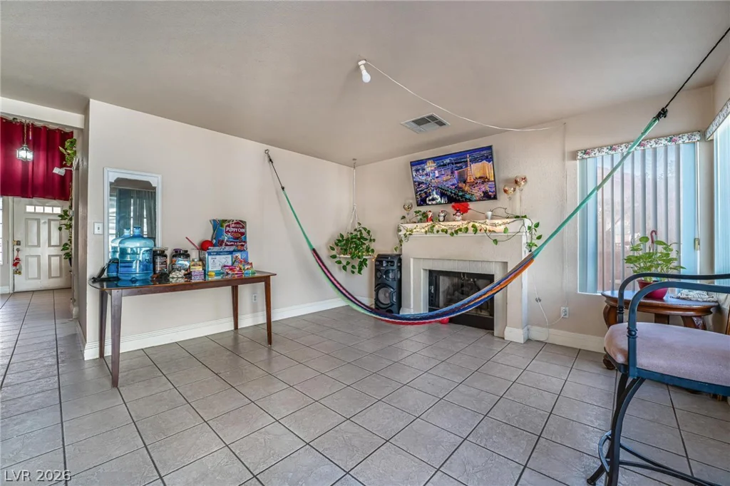 1750 Walingwood, North Las Vegas, NV 89031