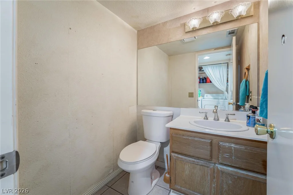 1750 Walingwood, North Las Vegas, NV 89031