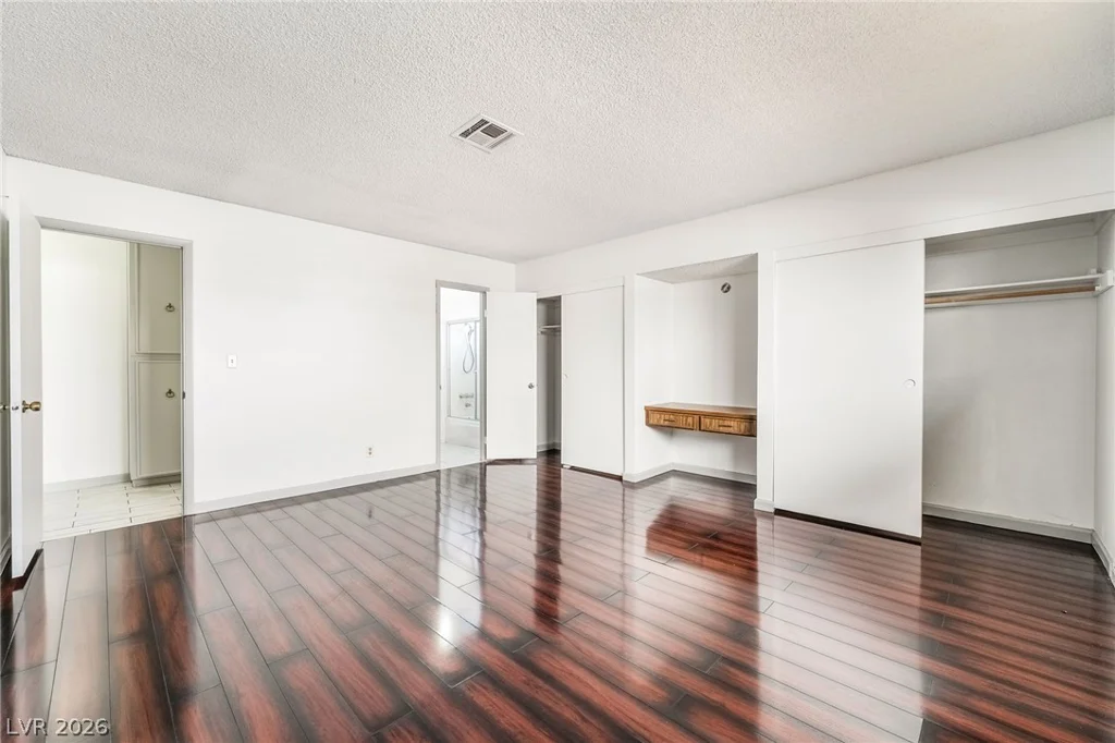 3155 Rochelle, Las Vegas, NV 89121