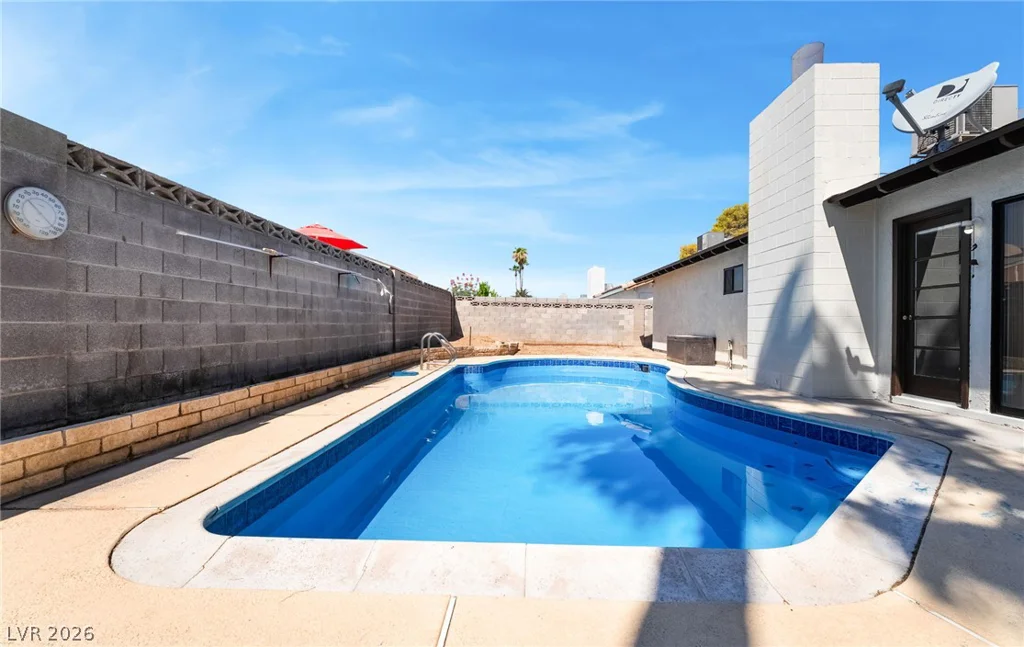 3155 Rochelle, Las Vegas, NV 89121