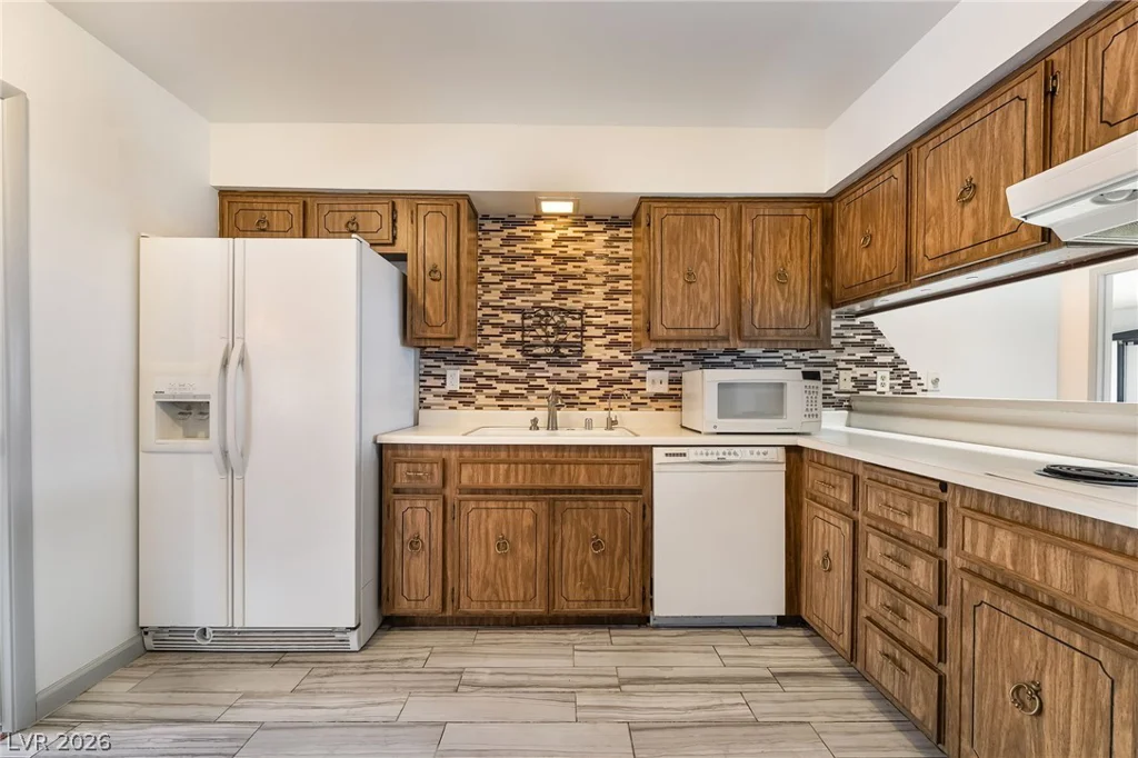 3155 Rochelle, Las Vegas, NV 89121