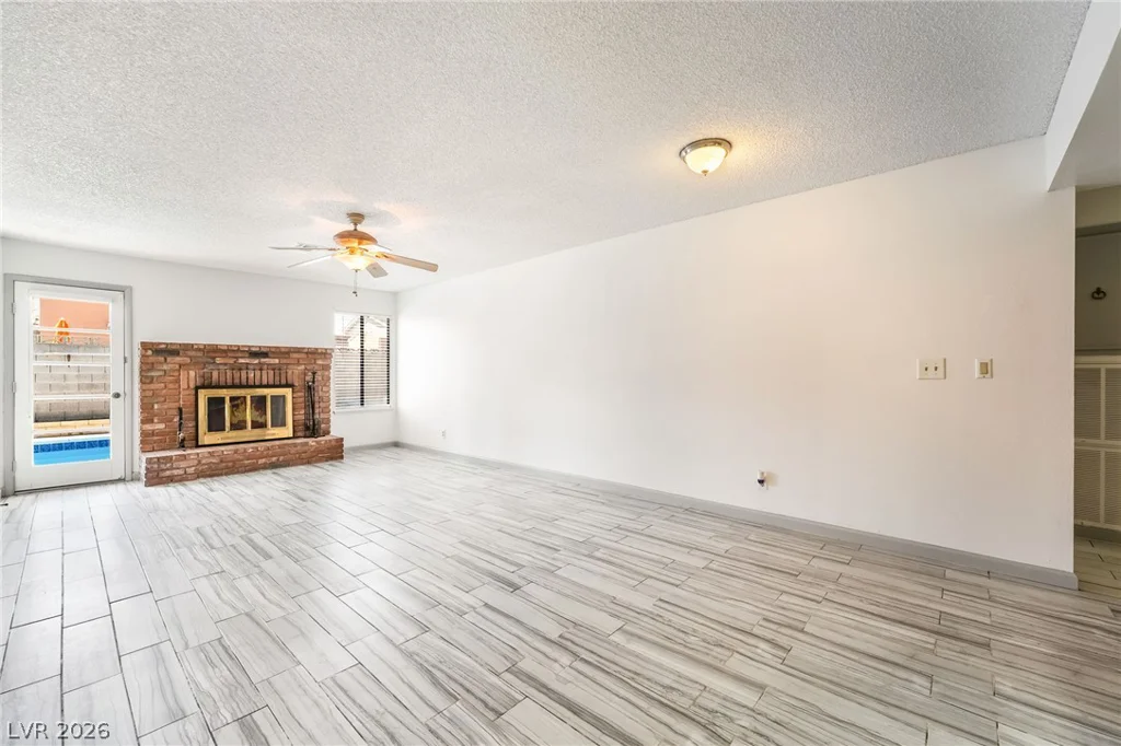 3155 Rochelle, Las Vegas, NV 89121